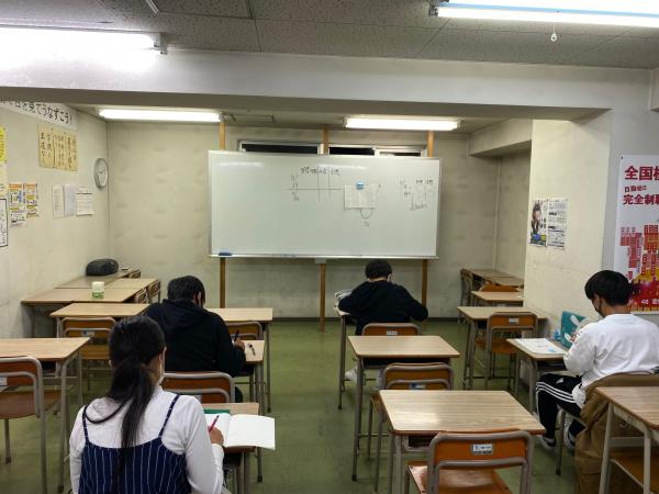 https://meirin-zemi.jp/classroom/sangoh/assets_c/2021/11/IMG_2035%20%281%29-thumb-600xauto-35556.jpg