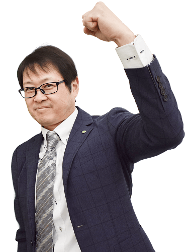 笑顔でポーズをとる明倫ゼミナールの講師